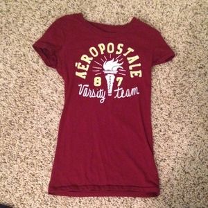 Maroon Aeropostale T-Shirt Size Small