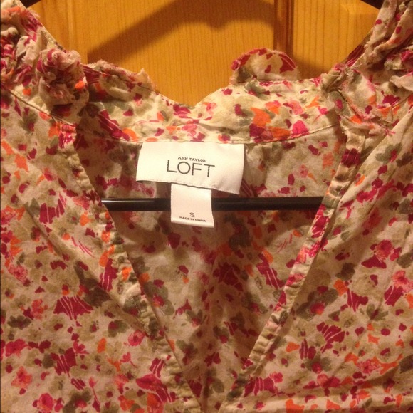 Floral top - Picture 2 of 2