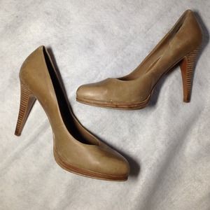 Nine West nude pumps with wooden heel