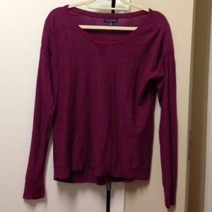 American eagle fusha sweater