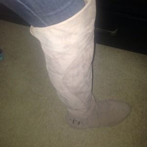 Boots, boots and more boots sold to melissayya