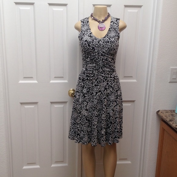 Black and white sleeveless dress..