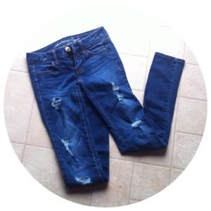 American Eagle Distressed jeggings