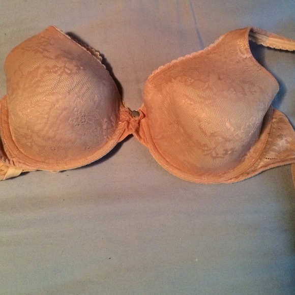 34D vs bra