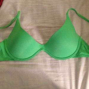 Scoop neck bra---HELD