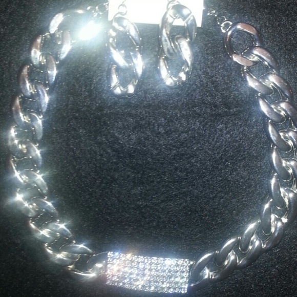 Chunky lite weight studded necklace/earrings set