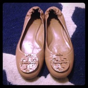 Tory Burch nude flats size 7!!