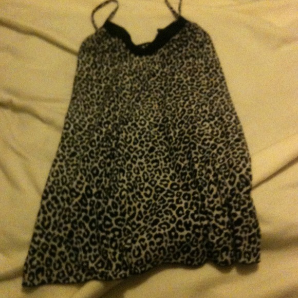 V neck dress - Picture 1 of 1