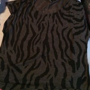 Zebra flowy shirt