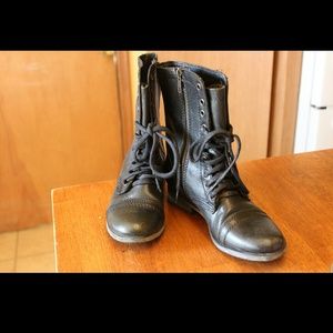ON HOLD - Steve Madden "Troopa" Combat Boots