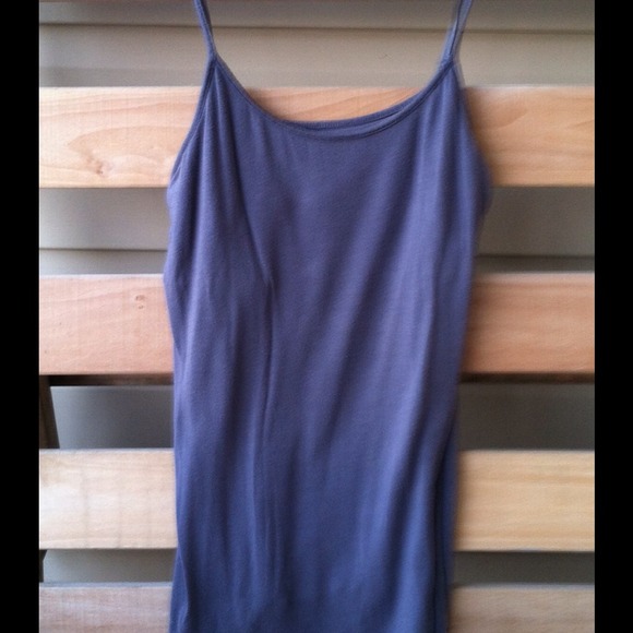 2 Tank Top Bundle - Picture 3 of 4