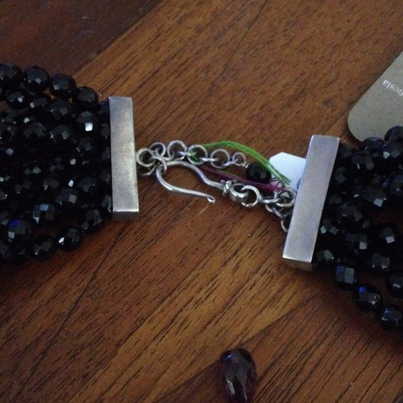 ☀️SALE☀️ 🎁 Precious Stones Beautiful Chokker 💋 - Picture 3 of 3