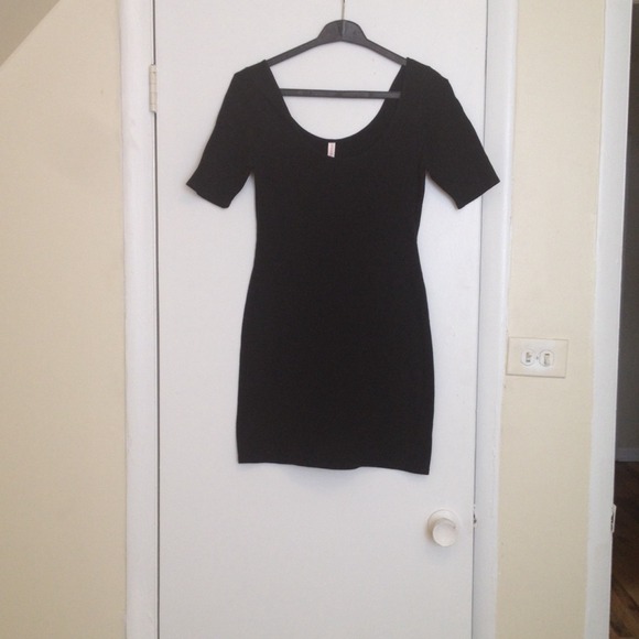 Black dress - Picture 1 of 1