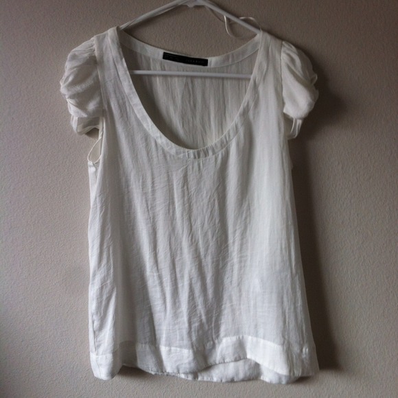 Zara White Blouseit fits small to large