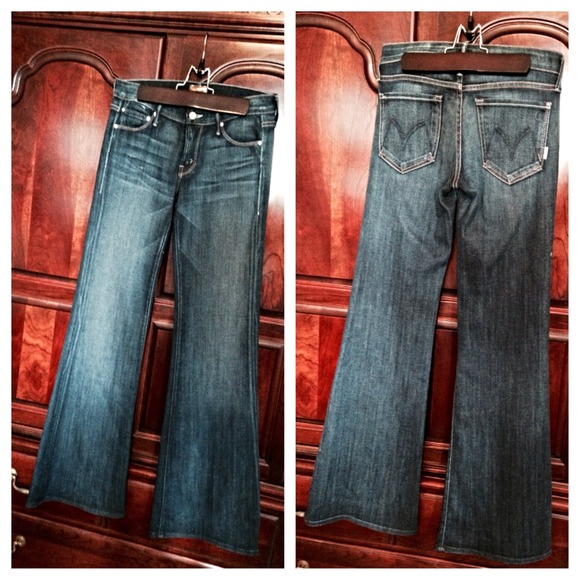 Mother the Wilder low rise flare stretch jeans