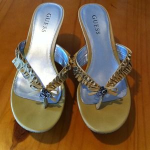 GueSS ruFFled wedges.. BeAuTiful coLor