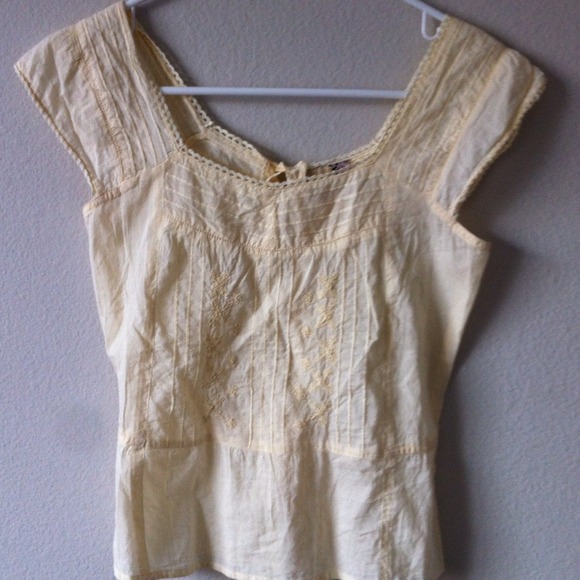 Buffalo by David Bitton cream Blouse