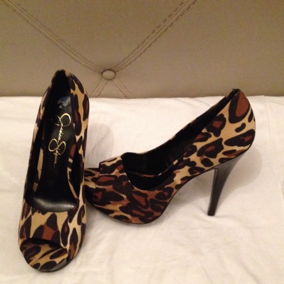 Pump - Picture 1 of 1