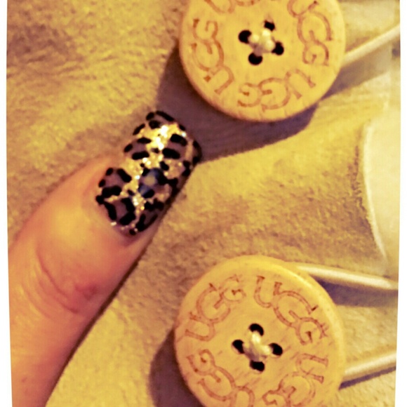 SOLD ON EBAY *Authentic Tall triple Bailey button - Picture 2 of 4