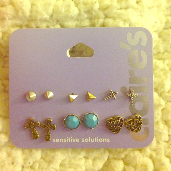 I'm allergic to fake jewelry