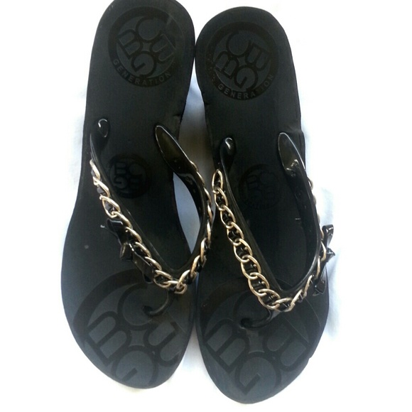 BCBG Flip Flops