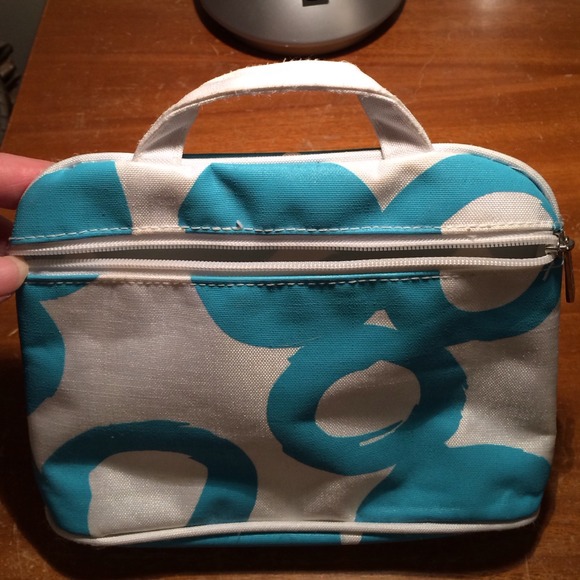 Cute Clinique makeup bag w/handle