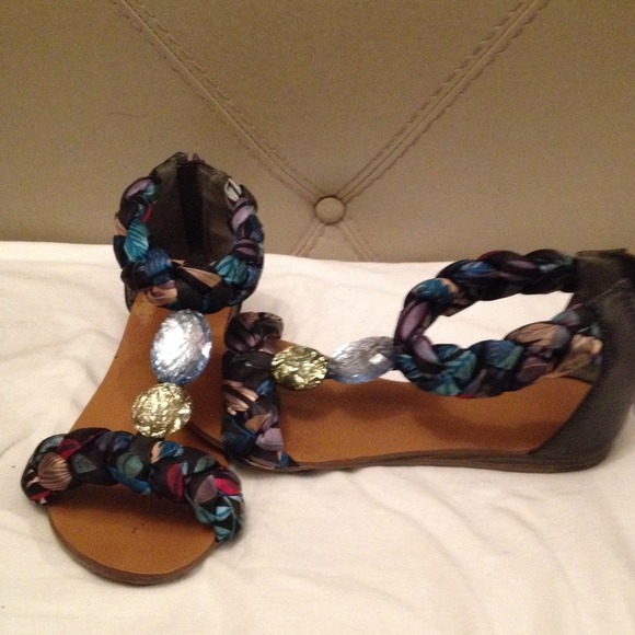 Flats Sandals