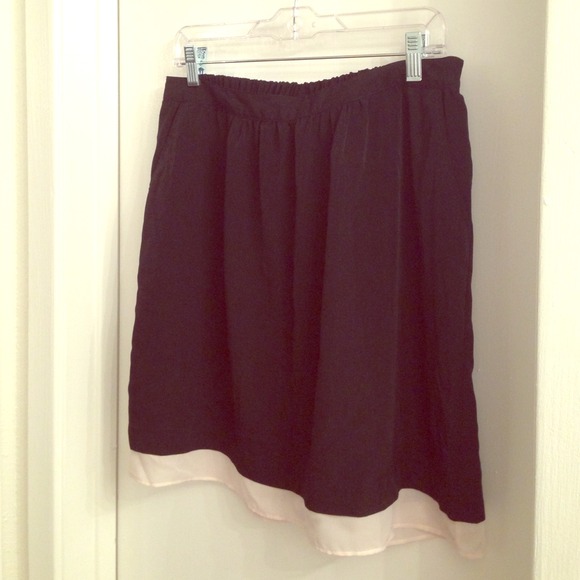💢SOLD💢Black Skirt w/ Pockets. Size Large. - Picture 1 of 1