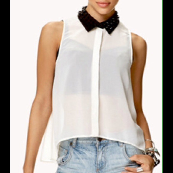 NWOT Spiked Collar Cream Blouse
