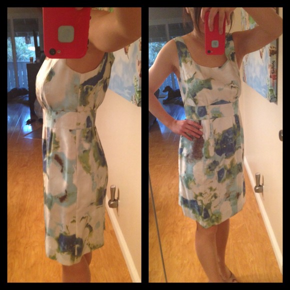 Banana republic dress with pockets - Picture 3 of 3