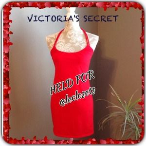 #28  🌺VICTORIA'S SECRET RED HALTER DRESS/TOP