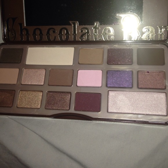 Too Faced Chocolate Bar Palette - Picture 2 of 3