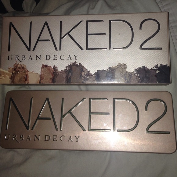 Authentic Naked 2 - Picture 4 of 4