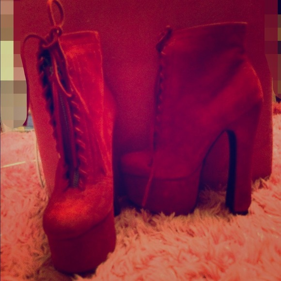 Very high heels. New! Very comfortable