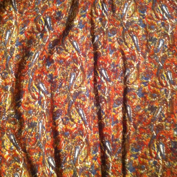 Patterned sheer top - Picture 2 of 2