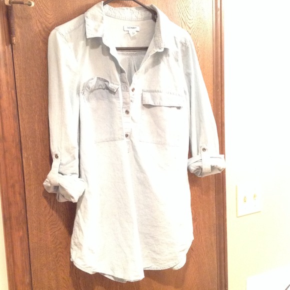💢TRADED💢Chambray Top