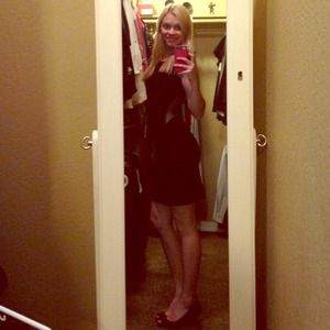 🚫SOLD🚫 Elizabeth and James Little Black Dress