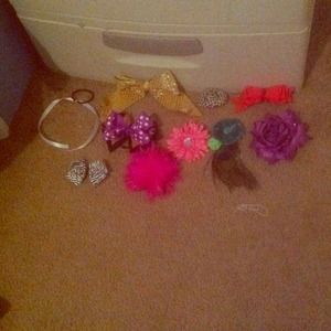 Hair bows~ Ribbons & More Hair ties, clips
