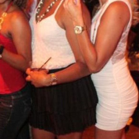 Sexy white dress. - Picture 3 of 3