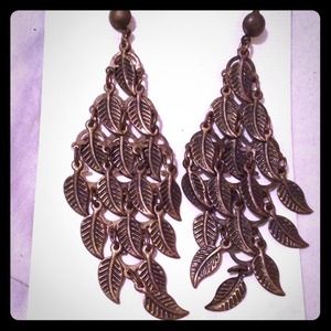 Hot Hipster Bronze-Toned Flowy Leaf Earrings😍