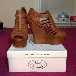 Steve Madden wedges