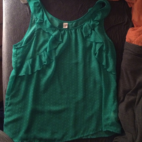 Old Navy green top with white dots