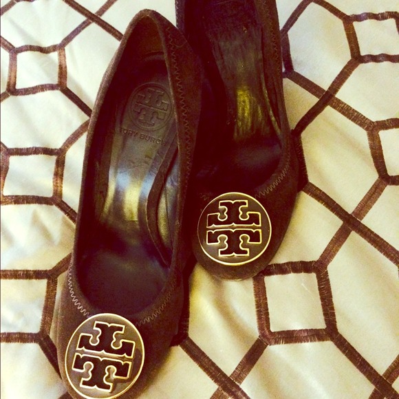 Sold - Picture 1 of 4