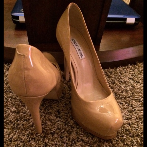 Kelsi Dagger - pumps.
