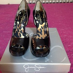 Jessica Simpson peep toe heels