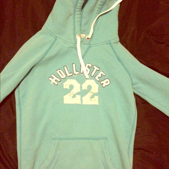 Small adorable hollister hoodie