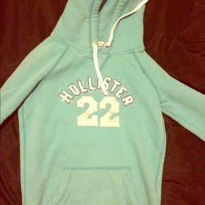 Small adorable hollister hoodie