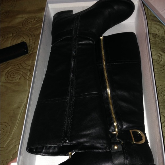Sold!!!! - Picture 4 of 4