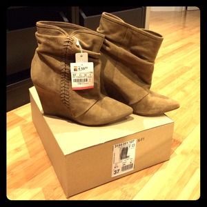 Brand New Zara Suede Ankle Boot USA 6.5 | Euro 37
