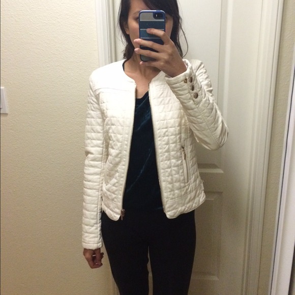 🚫SOLD🚫 🎉HP2/15🎉 White Zara Leather Jacket - Picture 3 of 4